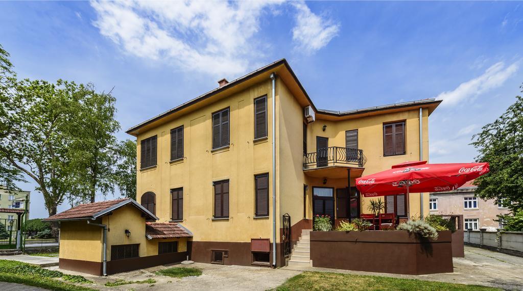 Vila Regina Rooms Karlovac Extérieur photo